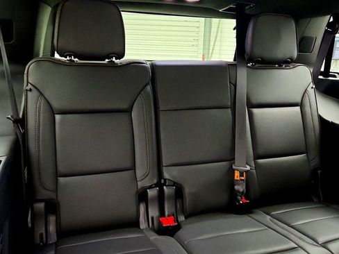Used 2023 Chevrolet Tahoe High Country AWD/4WD image 23