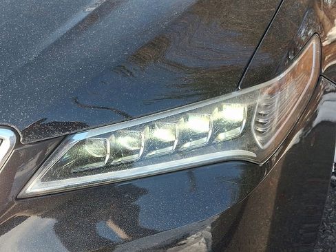 Used 2017 Acura TLX w/ Technology Package image 9