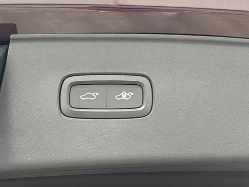 Used 2025 Volvo EX90 Ultra AWD/4WD image 29