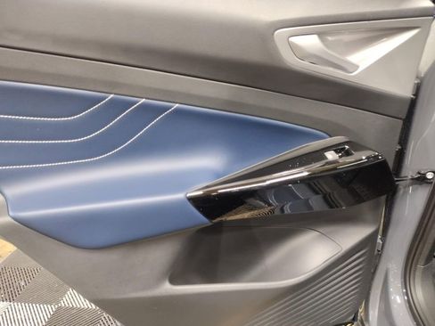 New 2026 Volkswagen ID.4 Pro S image 22