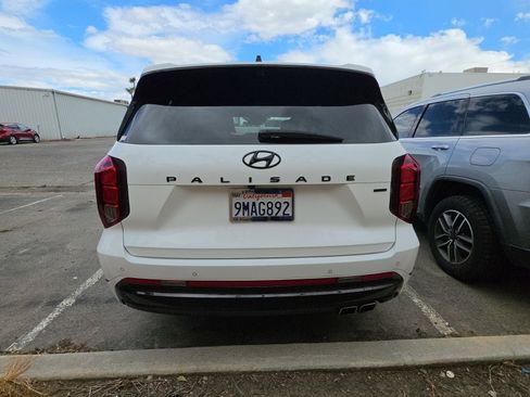 Used 2024 Hyundai Palisade Calligraphy image 5