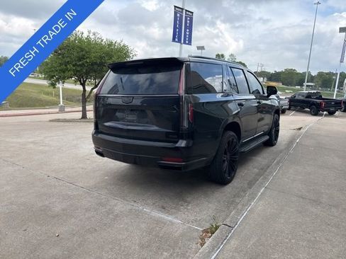 Used 2024 Cadillac Escalade Premium Luxury image 7