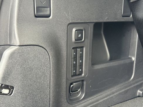 Used 2025 Ford Expedition Active image 30