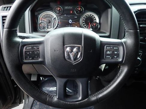 Used 2019 RAM 1500 Big Horn AWD/4WD image 12