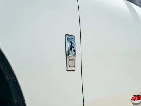 Used 2022 Rolls-Royce Ghost w/ Ghost Package image 28