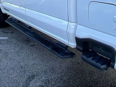 Used 2024 Ford F250 XLT image 25