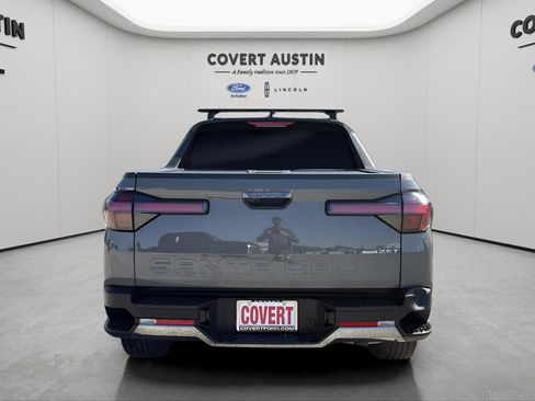 Used 2022 Hyundai Santa Cruz Limited image 4