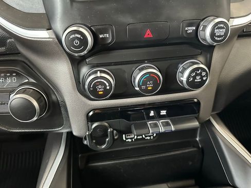 Used 2020 RAM 1500 Lone Star RWD image 25