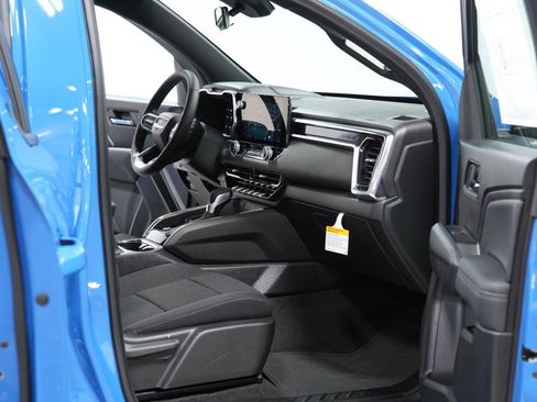 New 2026 GMC Canyon Elevation RWD image 14