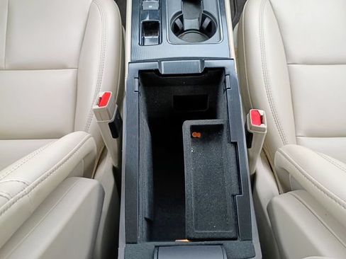 Used 2021 Lincoln Corsair FWD w/ Convenience Package image 45