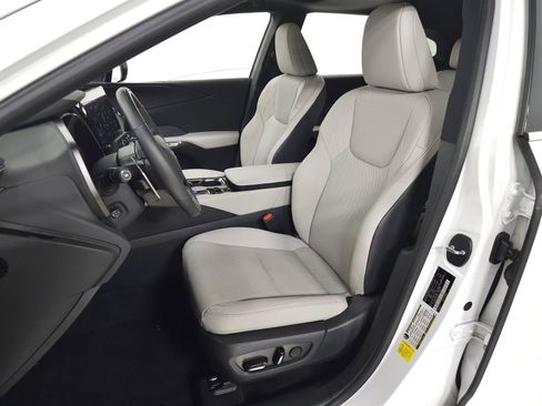Used 2024 Lexus RX 350 Premium w/ Accessory Package (K3) FWD image 18