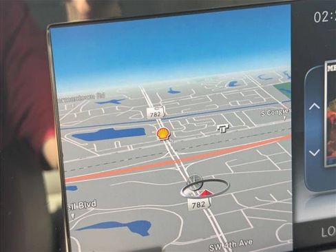 Used 2017 Mercedes-Benz E 300 4MATIC image 13