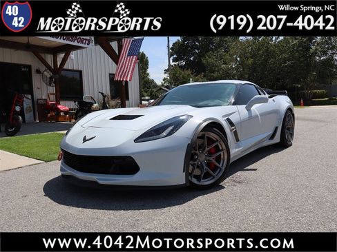 Used 2019 Chevrolet Corvette Grand Sport RWD image 1