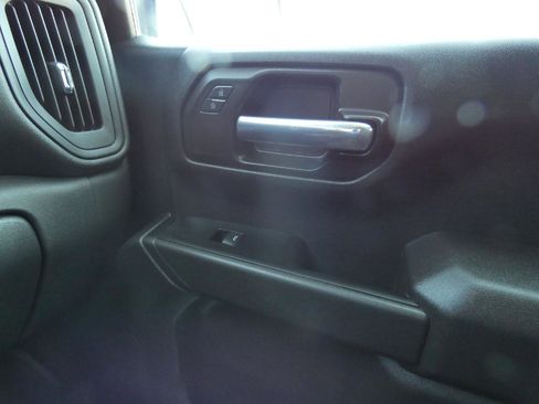 Used 2023 Chevrolet Silverado 1500 Custom Trail Boss AWD/4WD image 24