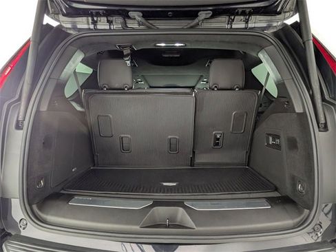 Used 2023 Cadillac Escalade Premium Luxury Platinum w/ Heavy-Duty Trailer Package image 29