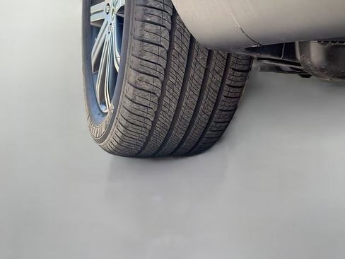 Used 2026 Mercedes-Benz GLE 350 4MATIC w/ Driver Assistance Package image 43