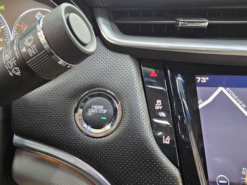 Used 2013 Cadillac XTS Premium FWD image 35