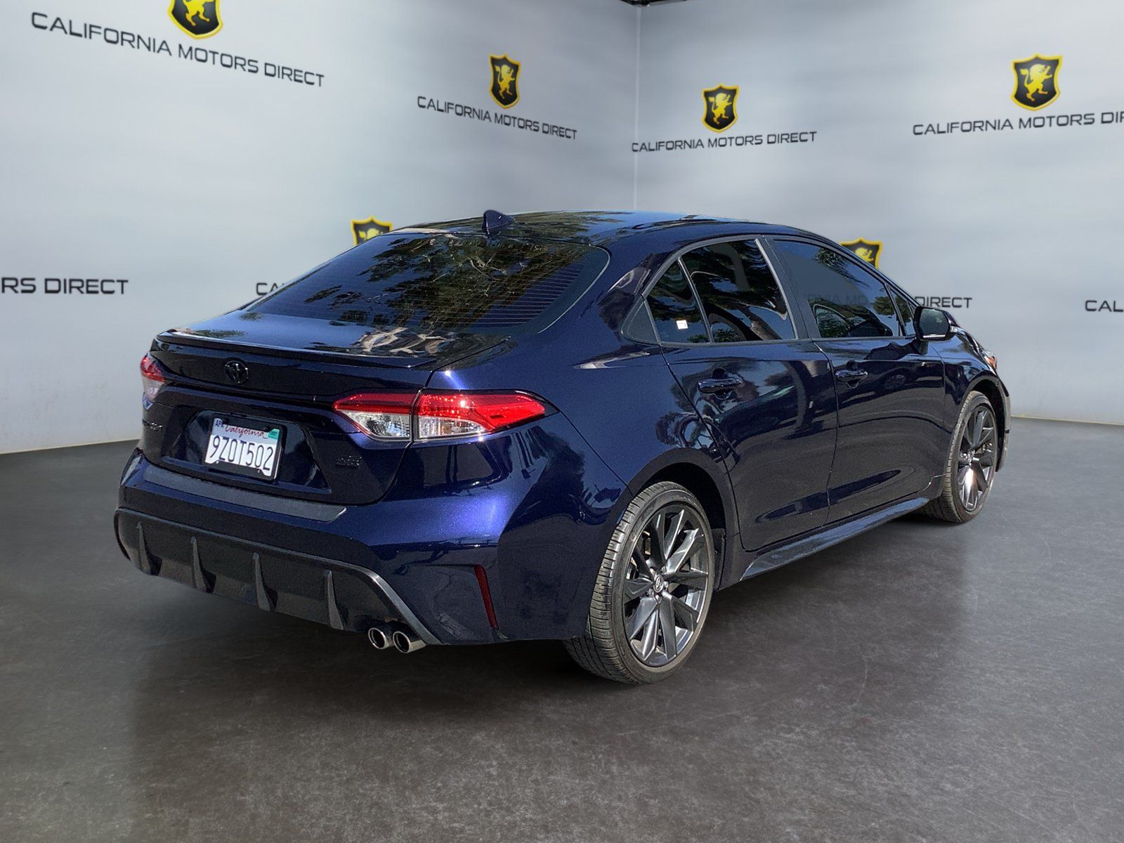 Used 2025 Toyota Corolla SE w/ SE Premium Package FWD image 5