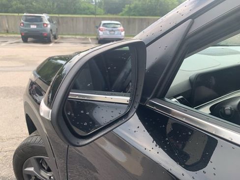 Used 2024 Kia Seltos S image 16