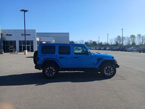 New 2026 Jeep Wrangler Sahara image 9