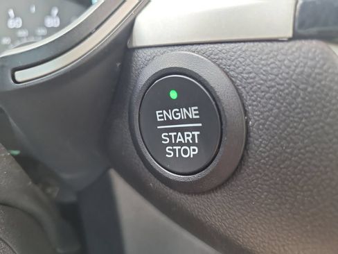 Certified 2022 Ford Escape SE w/ SE Sport Appearance Package FWD image 25