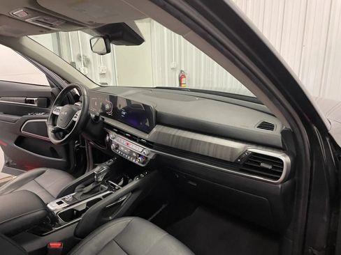 Used 2023 Kia Telluride EX FWD image 45