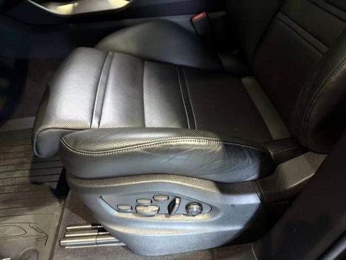 Certified 2024 Porsche Cayenne Turbo GT AWD/4WD image 22