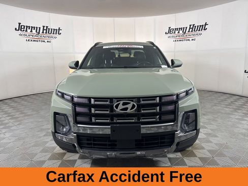 Used 2025 Hyundai Santa Cruz Limited image 3