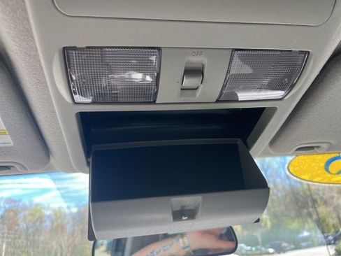 Used 2015 Nissan Frontier S image 25