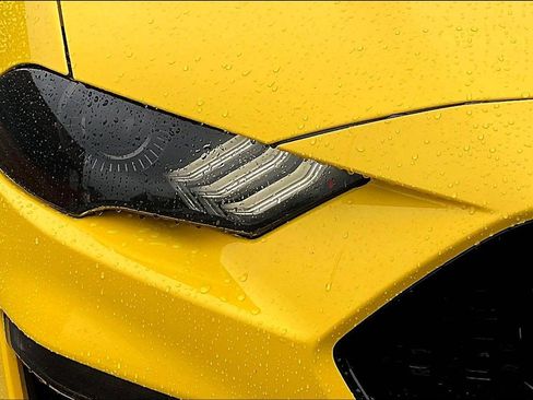 Used 2018 Ford Mustang GT Premium w/ Safe & Smart Package RWD image 30