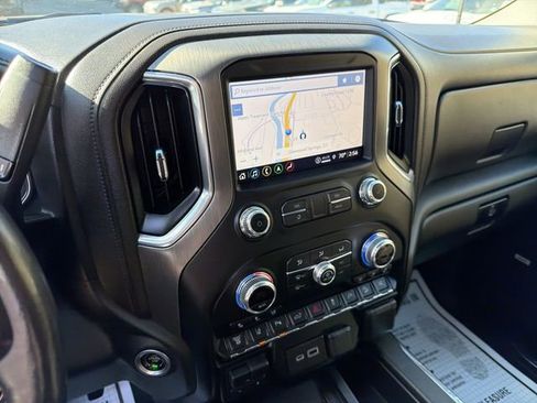 Used 2022 GMC Sierra 3500 Denali image 14