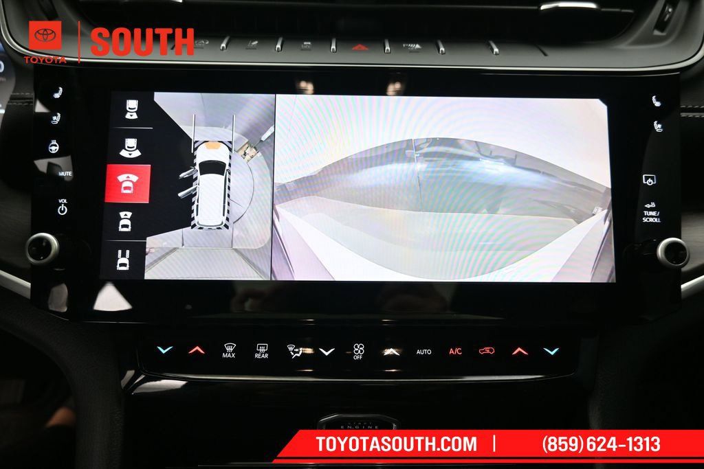 Used 2026 Jeep Grand Cherokee L Limited AWD/4WD image 22