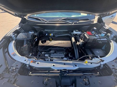Used 2026 Chevrolet Equinox LT AWD/4WD image 33