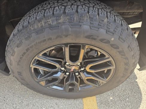 Used 2021 GMC Sierra 1500 Elevation w/ X31 Off-Road Package image 8