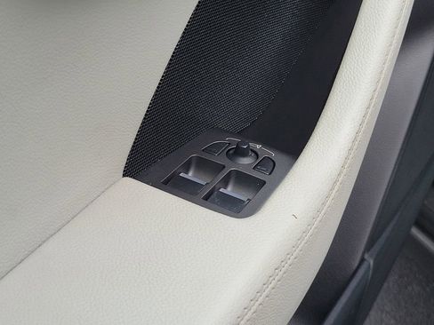 Used 2017 Jaguar F-TYPE Convertible image 13