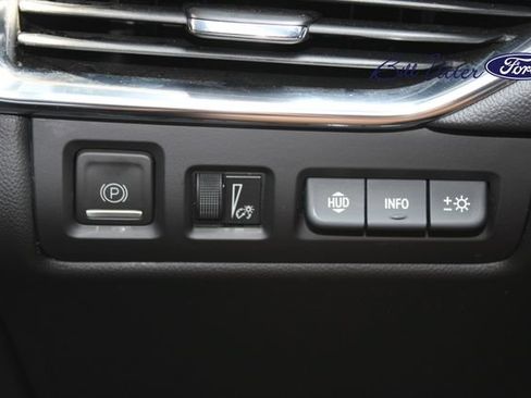 Used 2023 Cadillac XT4 Sport FWD image 22