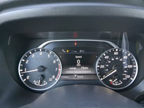 Used 2024 Nissan Titan SV w/ SV Convenience Package image 25