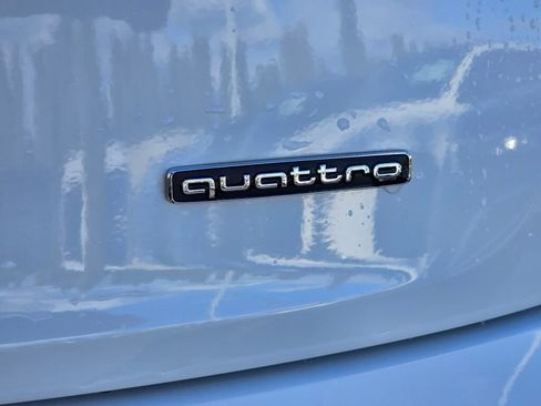 Used 2022 Audi Q5 2.0T Premium w/ Convenience Package image 35