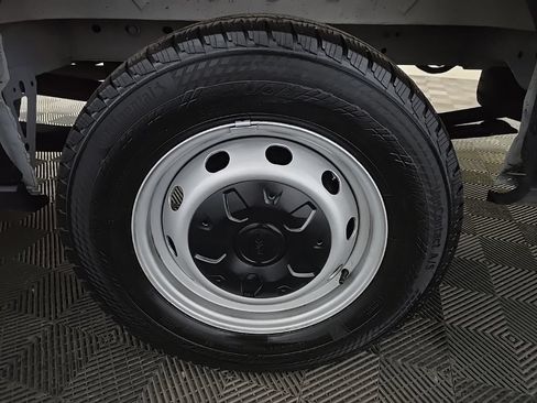 Used 2025 Ford Transit 250 148 High Roof Extended w/ Load Area Protection Package RWD image 18