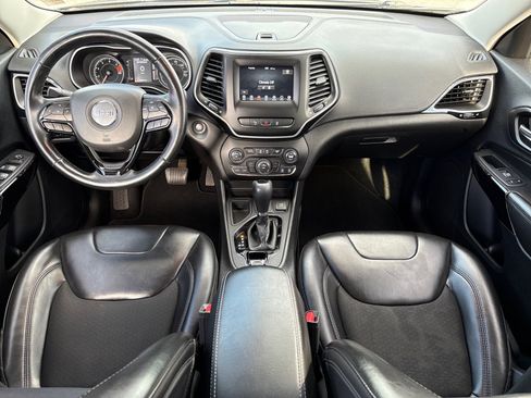 Used 2021 Jeep Cherokee Altitude image 12