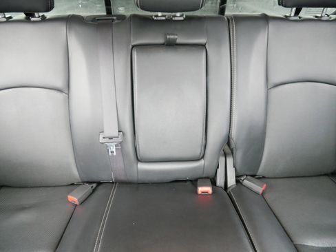 Used 2017 RAM 1500 Laramie image 13