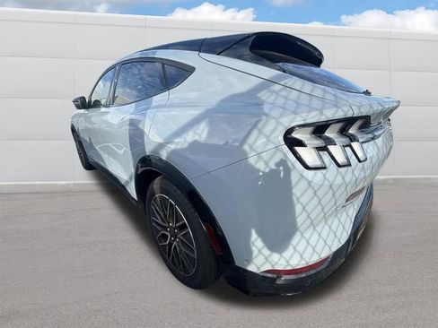 Used 2024 Ford Mustang Mach-E Premium image 7