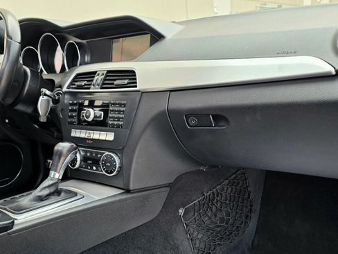 Used 2013 Mercedes-Benz C 250 Sedan image 24