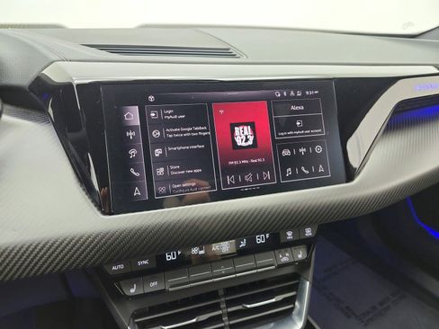 Used 2024 Audi e-tron GT Premium Plus image 10