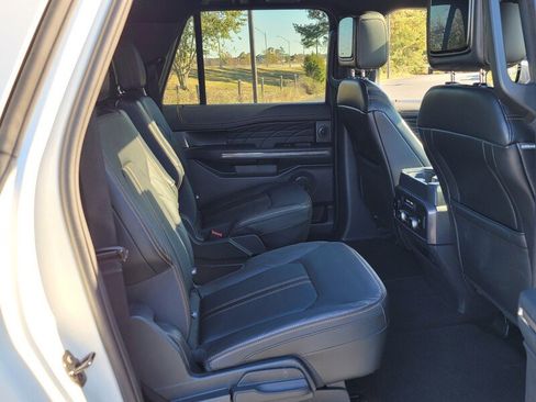 Used 2023 Ford Expedition Max Platinum image 19