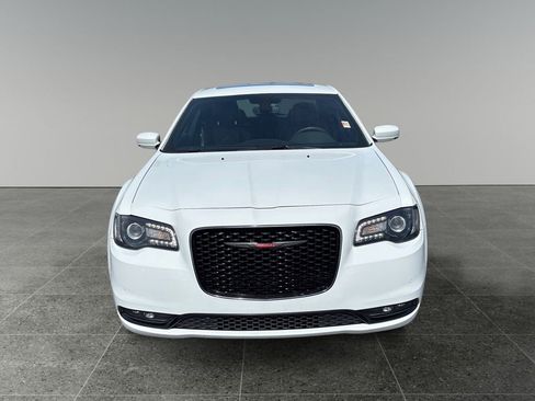 Used 2023 Chrysler 300 S RWD image 3
