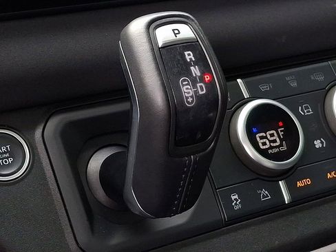 Used 2023 Land Rover Defender 110 S image 20