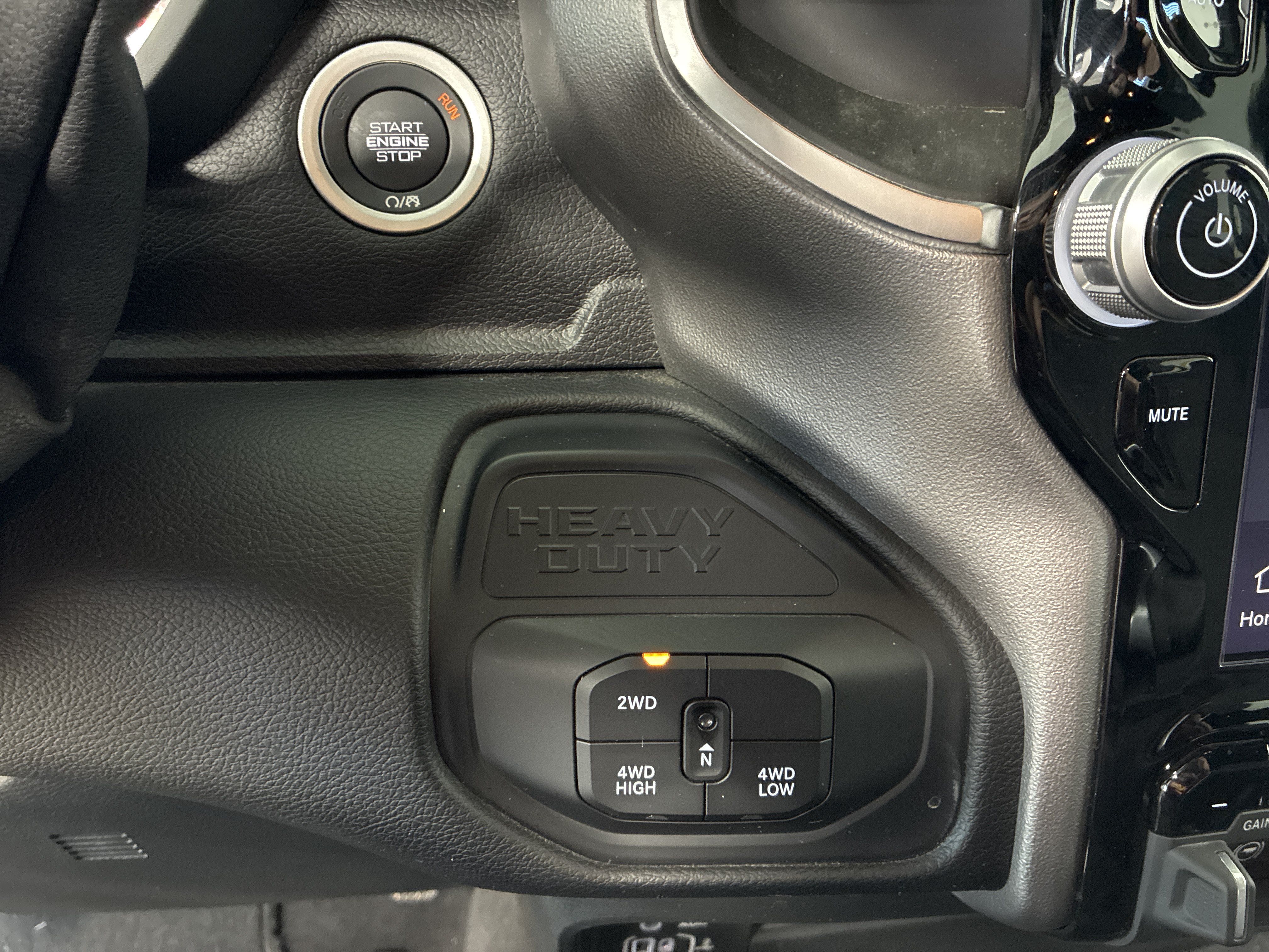 Certified 2025 RAM 2500 Big Horn AWD/4WD image 22