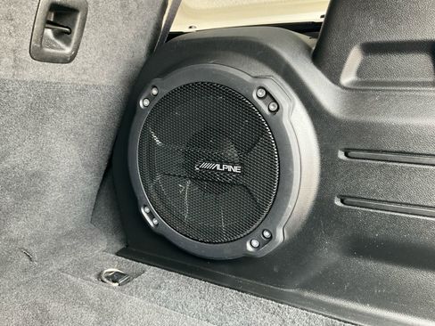 Used 2022 Jeep Wrangler Unlimited Rubicon w/ Xtreme Recon 35" Tire Package image 25