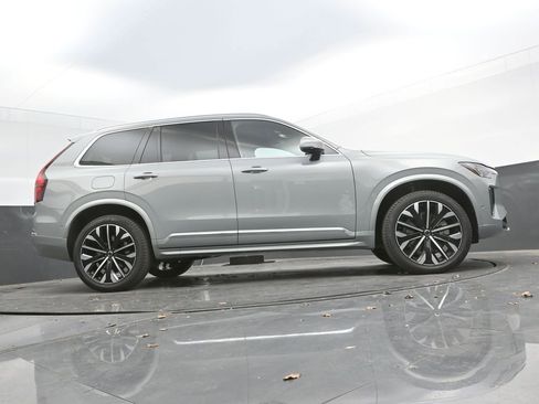 New 2026 Volvo XC90 B6 Plus w/ Protection Package Premier AWD/4WD image 35